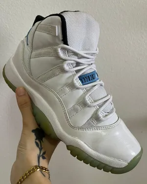 Jordan Air  11 BG ‘Legend Blue’ thumbnail 1