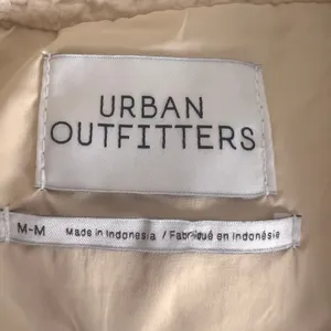 Urban Outfitters Teddy Sherpa Jacket Womens M‎ Cream Cropped Full Zip Fleece thumbnail 6