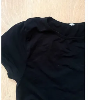 Black Cropped Workout Tee Size Small thumbnail 3