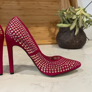 Betsey Johnson Faalyn Fuschia Studded Pointed Toe heels rocker size 6.5 quirky thumbnail 7