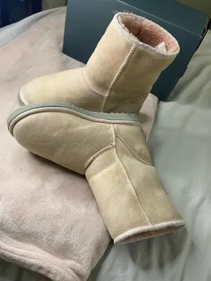 UGG Australia Womens suede Boots size 8 thumbnail 6