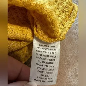 EXPRESS Umgee Top Size Large Mustard Yellow Waffle Knit Dolman Sleeve Oversized NWT thumbnail 3