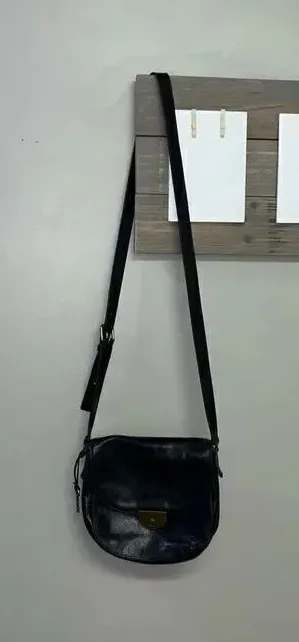 Fossil Emi Black Key Clasp Flap Pebbled Leather Crossbody Bag Bronze Accents thumbnail 1