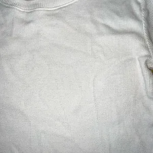 white long sleeve thumbnail 2