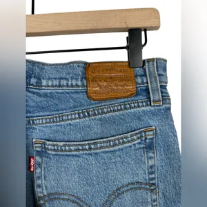 Levi’s Premium Wedgie Straight Jeans‎ Size 30 Distressed High Rise Medium Wash thumbnail 9