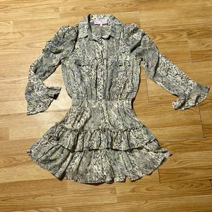 Ladies XS ‘Simply Ours’ boutique dress thumbnail 1