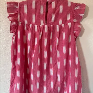 Crown & Ivy Ruffle Smocked Tank Top NWT thumbnail 2