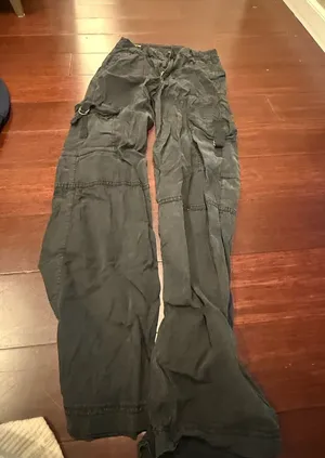 American Eagle Cargo Pants thumbnail 1