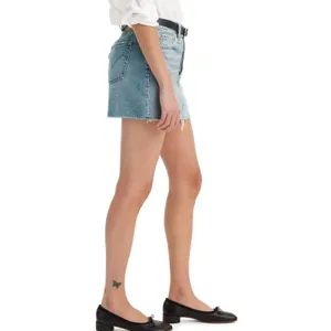 NWT‎ Levi's Icon Denim Mini Skirt High Rise Raw Hem Light Wash Size 28 thumbnail 3