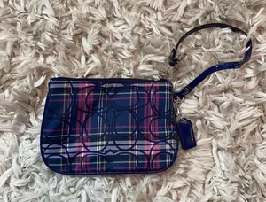 Coach Wristlet thumbnail 1