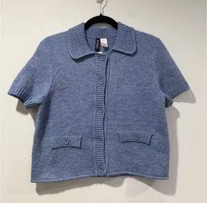 NEW H&M Button Up Sweater Top Womens Med. Wool Knit Short Sleeve Travel Minimal thumbnail 1
