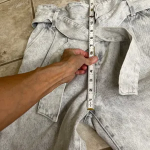 Sezane Austin Light Gray Wash Paperbag Waist Tapered Denim Pants Size 36 FR 4 US thumbnail 6