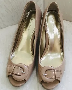 Patent leather pumps Tan Size 8.5 thumbnail 1