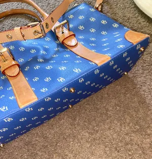 Dooney & Bourke Cross Body Purse thumbnail 6
