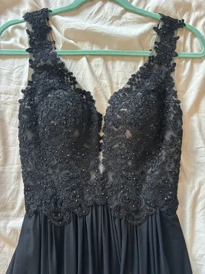 Sherri Hill Prom Dress thumbnail 1