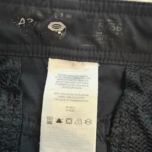 Mountain Hardwear 6 36 casual hybrid active utility shorts SH 3524 thumbnail 2