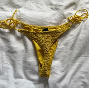 Triangl Bikini Bottom thumbnail 1