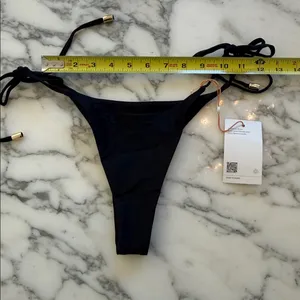 NWT Quince Italian Black Italian Adjustable Side-Tie Bottom Bikini, Size Small thumbnail 8