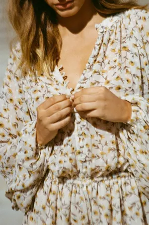 Sabo Skirt NWT elsa sunflower romper. Size XL thumbnail 5