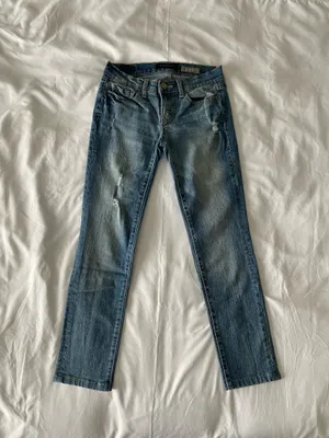 Light Wash Low Rise Skinny Jeans thumbnail 2