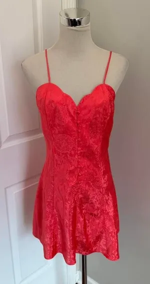 Vintage Coral Gold Label Victoria'S Secret Paisley Print Mini Slip Dress thumbnail 1