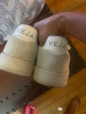 Veja Casual Lace-Up Sneakers in Light Beige size 8 thumbnail 6