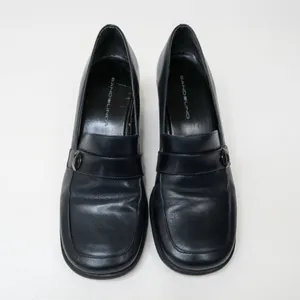 Vintage 90s Bandolino Navy Leather Heeled Loafers thumbnail 2