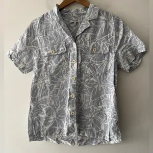 Madewell Linen-Blend Camp‎ Shirt in Abstract Flora in Gray Cool Fog Button Down thumbnail 2