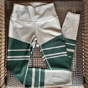 Alo Yoga high waisted green striped leggings / Alo Yoga Highwaist Airlift Legging thumbnail 1