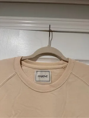 NWOT Maeve Anthropologie Size M Beige Oversized Crew Neck Pullover Sweatshirt thumbnail 2
