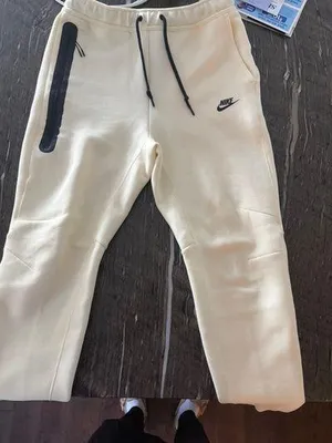Nike Tech pants joggers men thumbnail 1