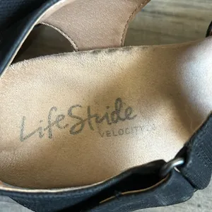 Life stride black sandals thumbnail 6