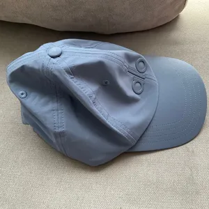 Alo Yoga Performance Off-Duty Cap Bluestone thumbnail 7