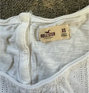 Hollister Crop Top thumbnail 2