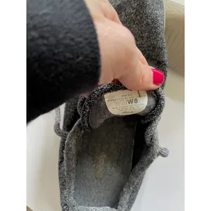 Allbirds Wool Comfort Lightweight Cushioned Walking Sneaker Gray Size 8 thumbnail 9