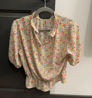 BB Dakota Floral Top thumbnail 1