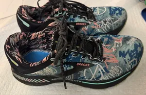 Brooks Adrenaline GTS 22 Running Shoes Black Yucca Flamingo Pink Womens Sz 10 thumbnail 1