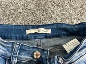 Jeans thumbnail 4