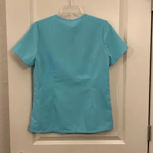 Figs scrub top size small thumbnail 3