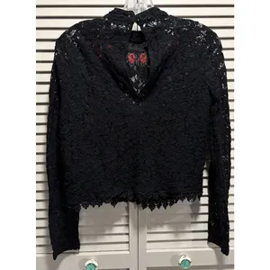 Forever 21 Lace Black Roses‎ Long Sleeve Blouse Size L Keyhole Embroidered thumbnail 3