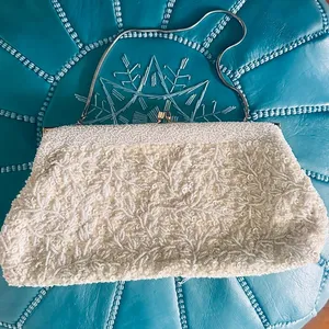 VTG Designer LaRegale Ivory Beaded Purse w/ Silk Interior Lining & Gold Strap thumbnail 1
