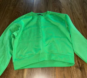 Zara Green  Crewneck thumbnail 1