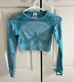 Gymshark Cropped Long Sleeve Top thumbnail 1