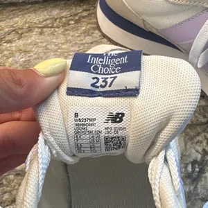 New Balance Shoes Women’s thumbnail 5