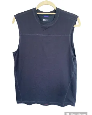Gap tank top athletic fit wick away moisture size medium NWT thumbnail 1