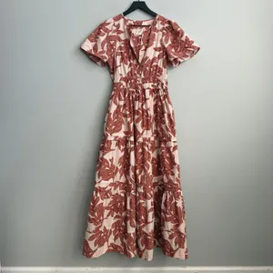 Anthropologie Somerset Maxi Dress in Neutral Floral Dot Size Small thumbnail 3