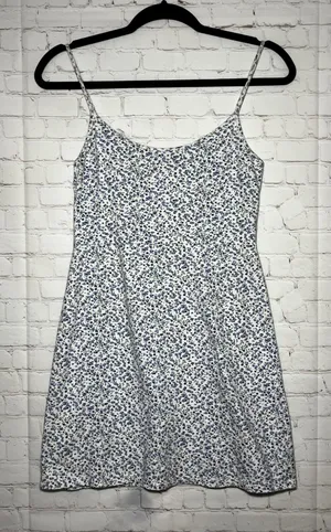 ✨Brandy Melville Floral Mini Dress Spaghetti Strap White Blue‎ thumbnail 1