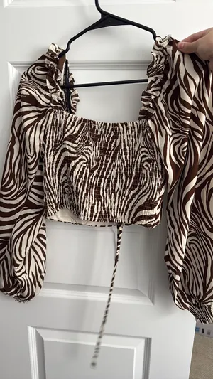Papaya Brown Zebra Long Sleeve Crop Top thumbnail 3