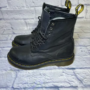 Dr. Martens 11821 leather Black Lace Up Combat Shoes usa 6 EU 37 thumbnail 2