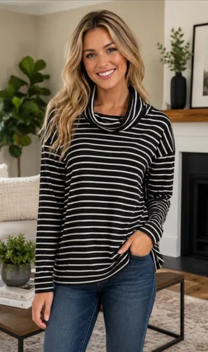 Time and Tru Black and White Striped Top Extra Large thumbnail 1